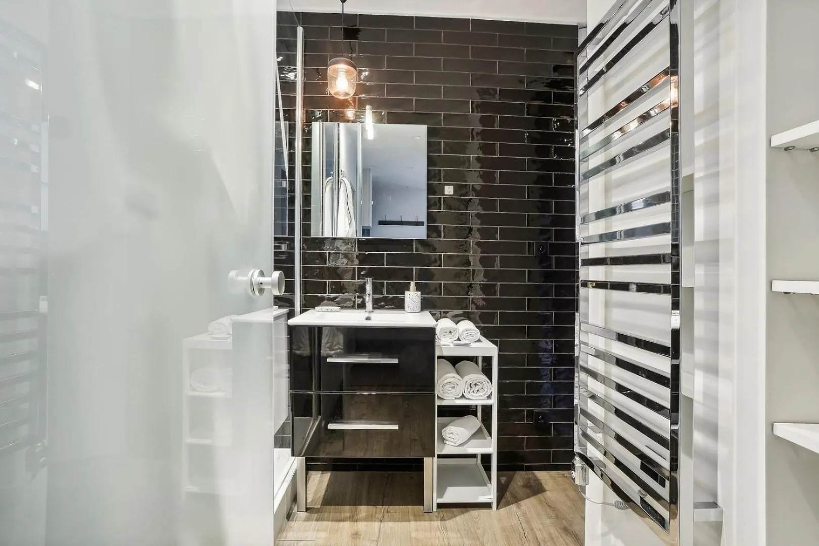 Bnbnook - 1Br By Eiffel Tower & Champ De Mars Paris 0*,  France